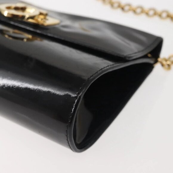 Salvatore Ferragamo Chain Gancini Shoulder Bag Enamel Black Gold Auth 142666 - Picture 4 of 16